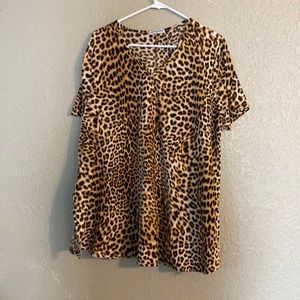 Cheetah tunic with slit sides